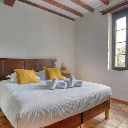 Feriehus Montillet - Maison Piscine Terrain Multisport