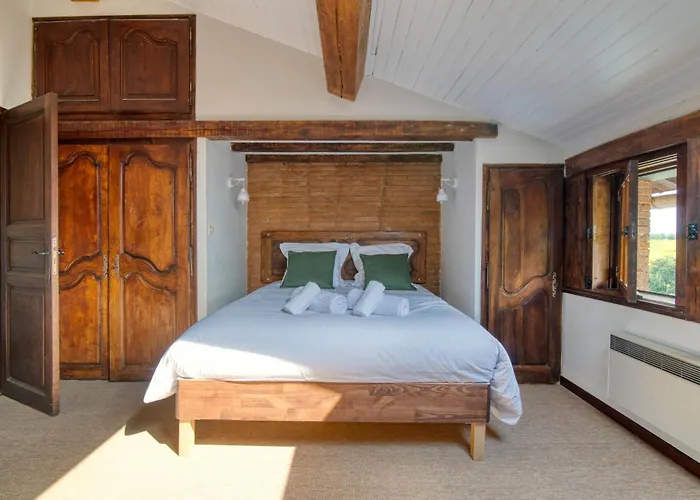 Montillet - Maison Piscine Terrain Multisport